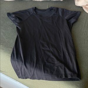 lululemon athletica Black Short Sleeve Tee